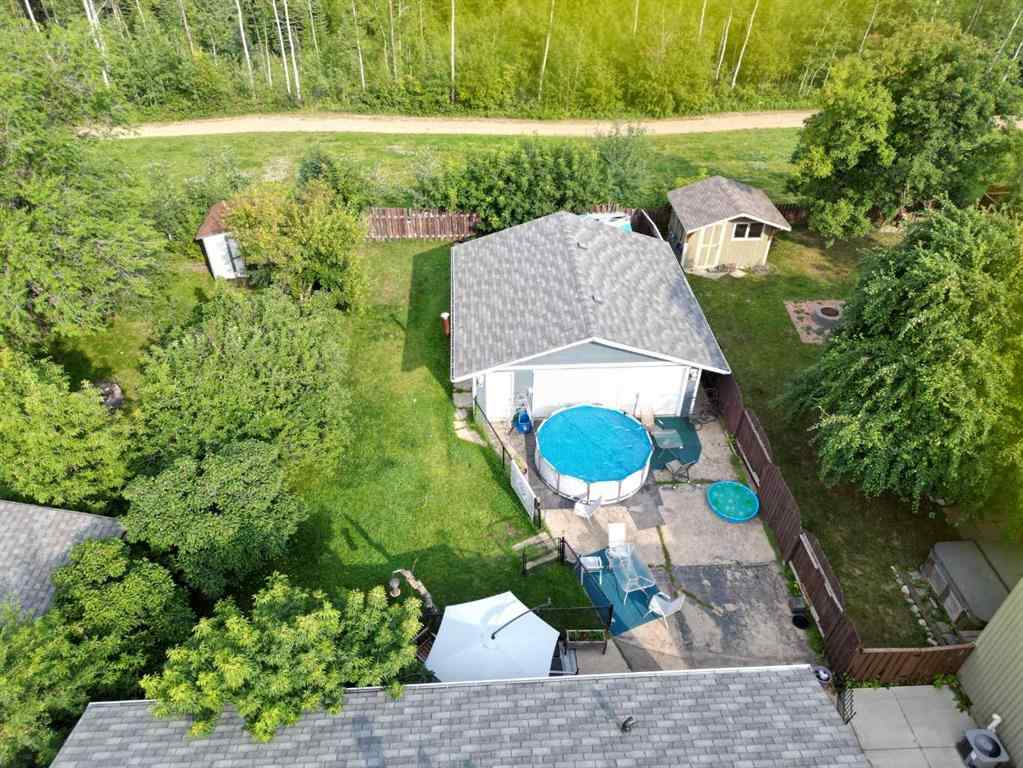 MLS® A2250102 - 182 Clenell Crescent  in Dickinsfield Fort McMurray, Residential