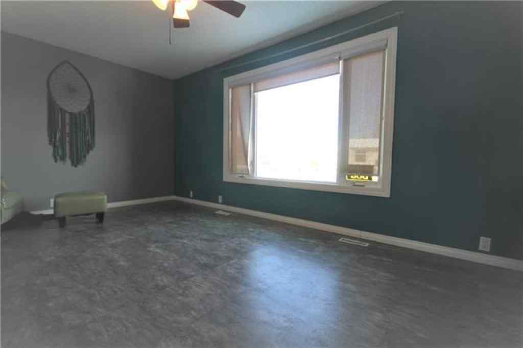 MLS® A2250102 - 182 Clenell Crescent  in Dickinsfield Fort McMurray, Residential