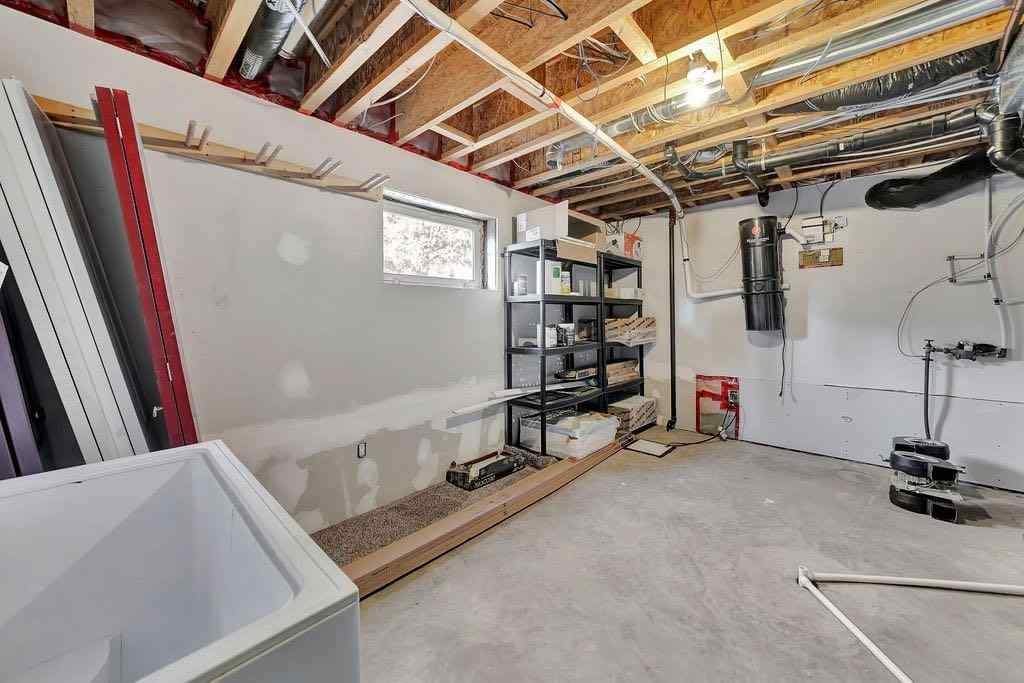 MLS® A2250104 - 410 McConnell Drive   in NONE Maidstone, Residential
