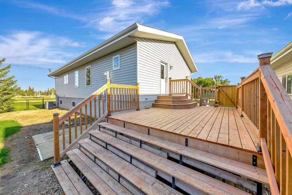 MLS® A2250104 - 410 McConnell Drive   in NONE Maidstone, Residential