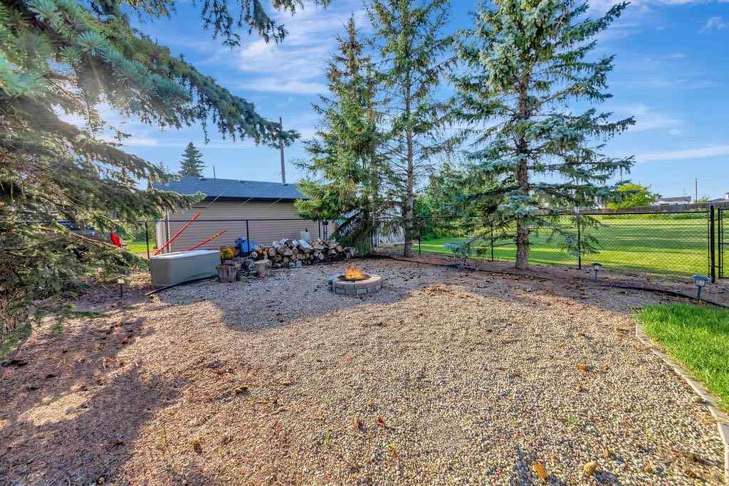 MLS® A2250104 - 410 McConnell Drive   in NONE Maidstone, Residential