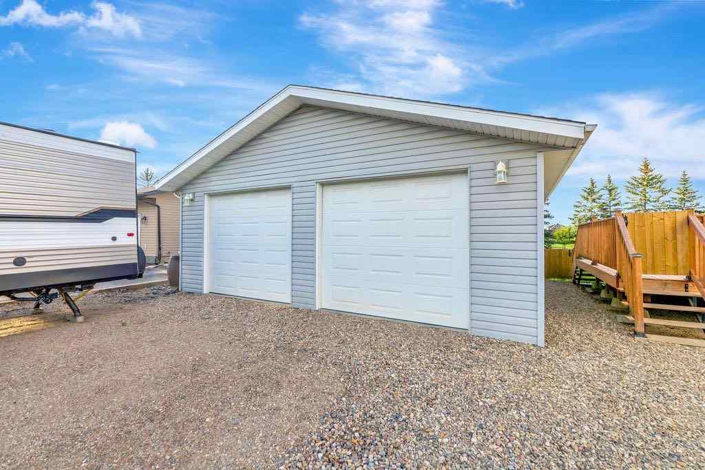 MLS® A2250104 - 410 McConnell Drive   in NONE Maidstone, Residential