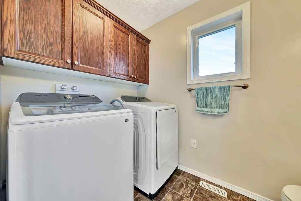 MLS® A2250104 - 410 McConnell Drive   in NONE Maidstone, Residential