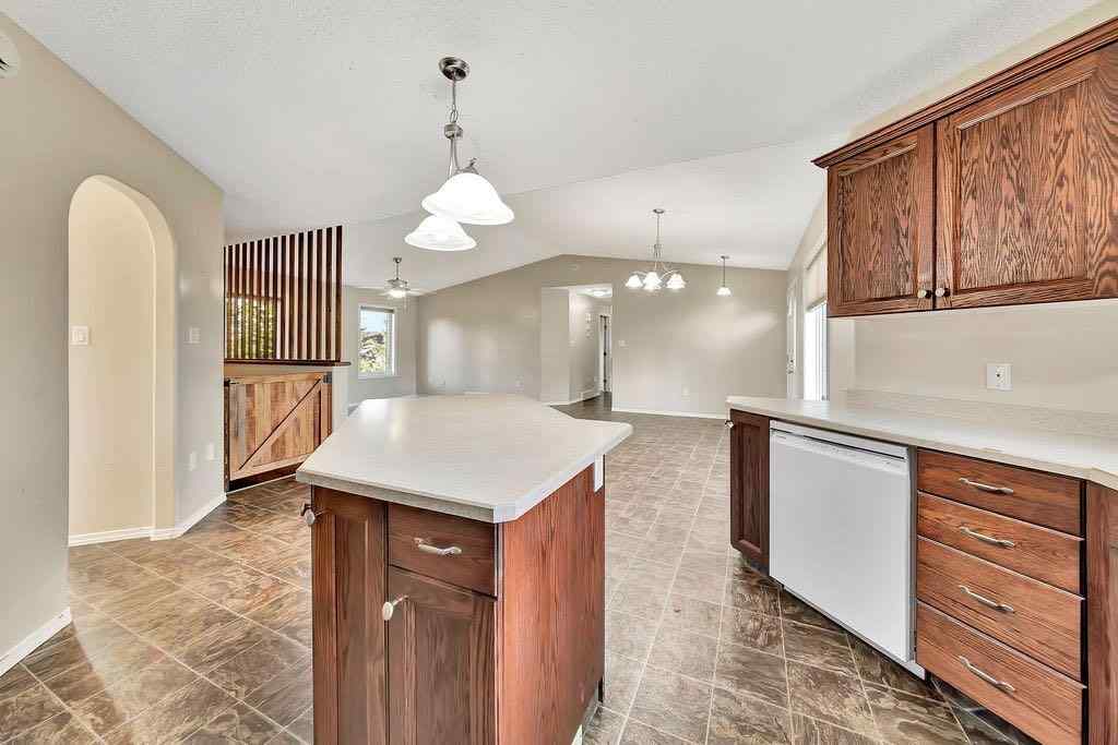 MLS® A2250104 - 410 McConnell Drive   in NONE Maidstone, Residential