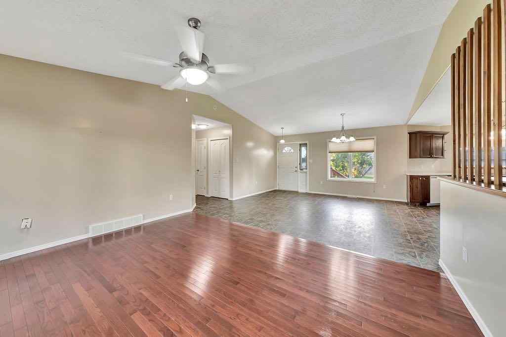 MLS® A2250104 - 410 McConnell Drive   in NONE Maidstone, Residential