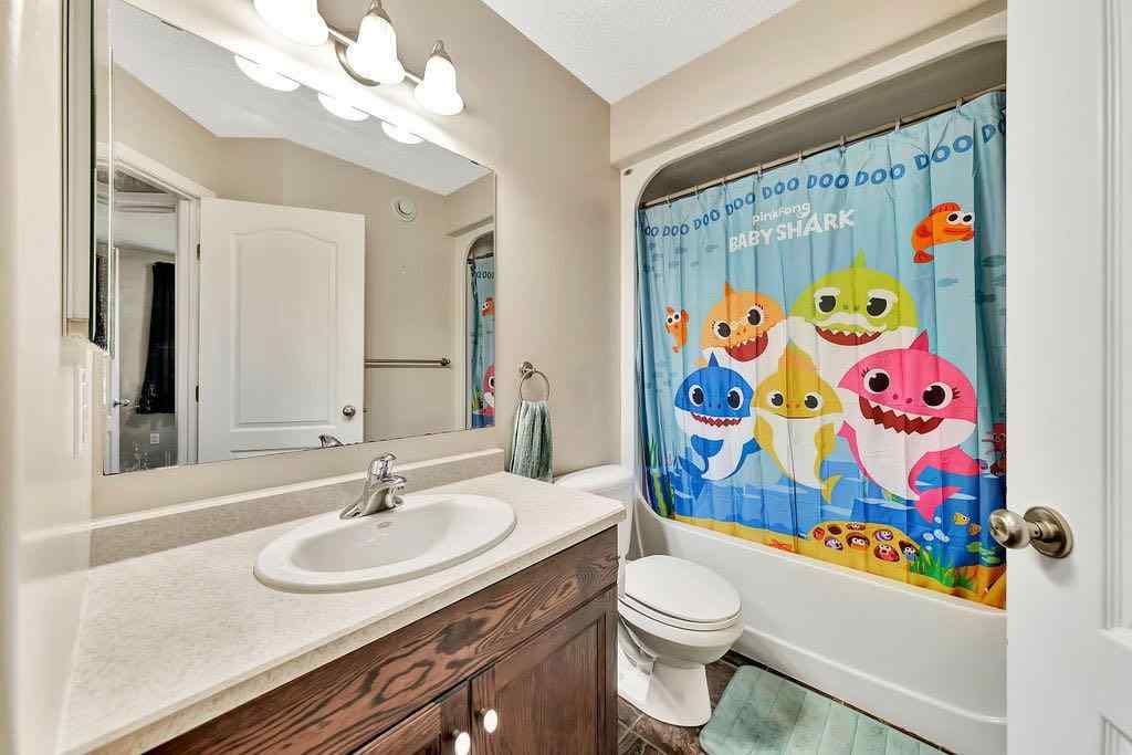 MLS® A2250104 - 410 McConnell Drive   in NONE Maidstone, Residential