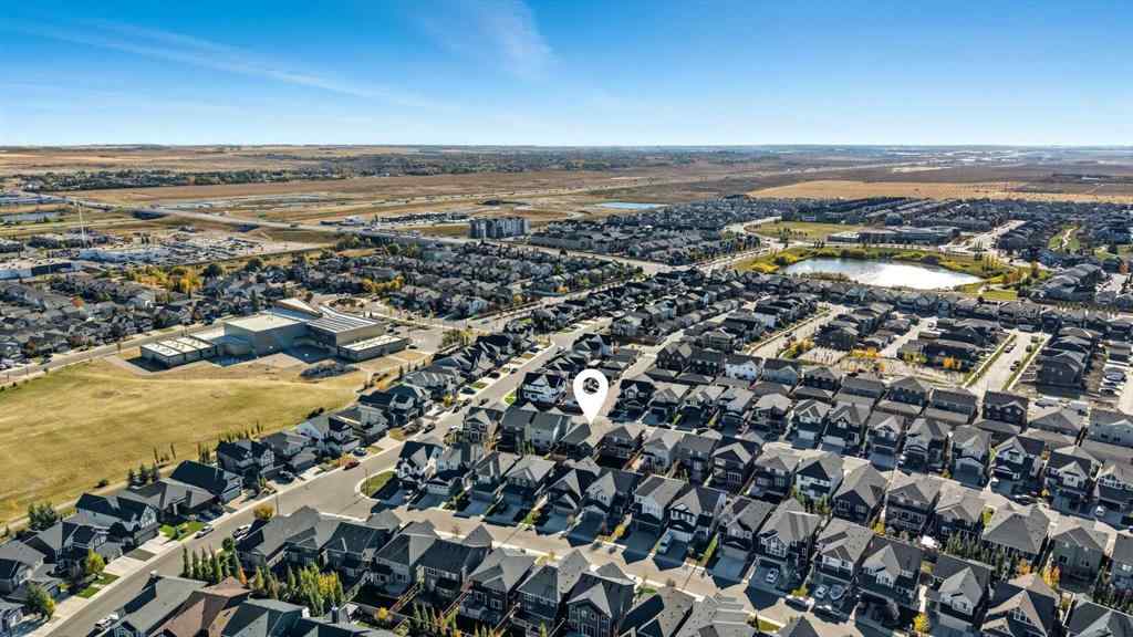 MLS® A2250106 - 352 Coopersfield Rise SW in Coopers Crossing Airdrie, Residential
