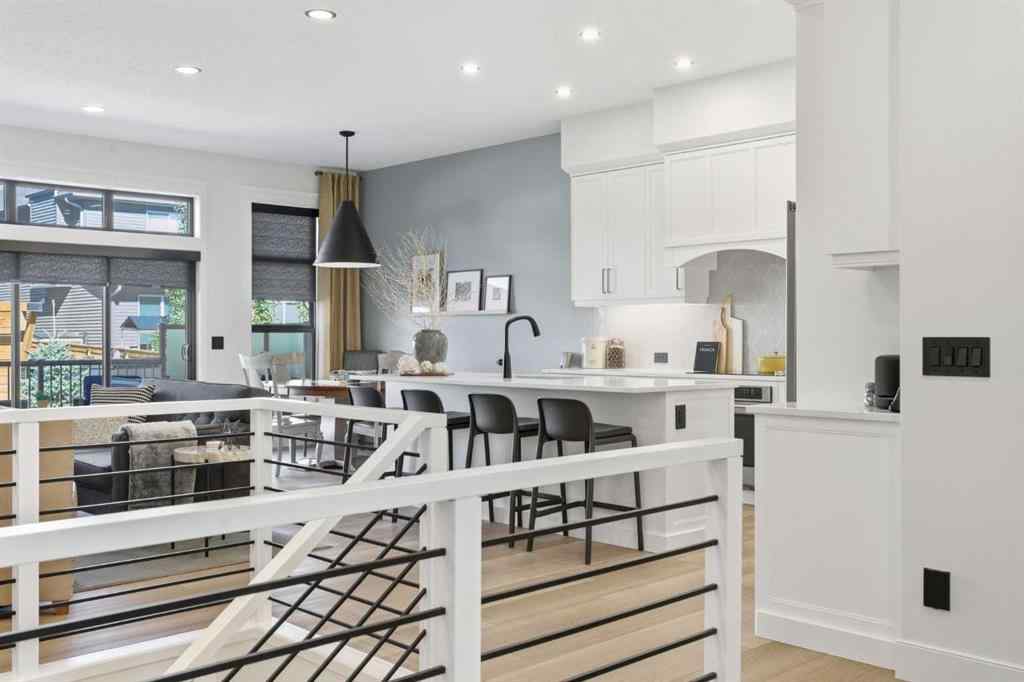 MLS® A2250106 - 352 Coopersfield Rise SW in Coopers Crossing Airdrie, Residential