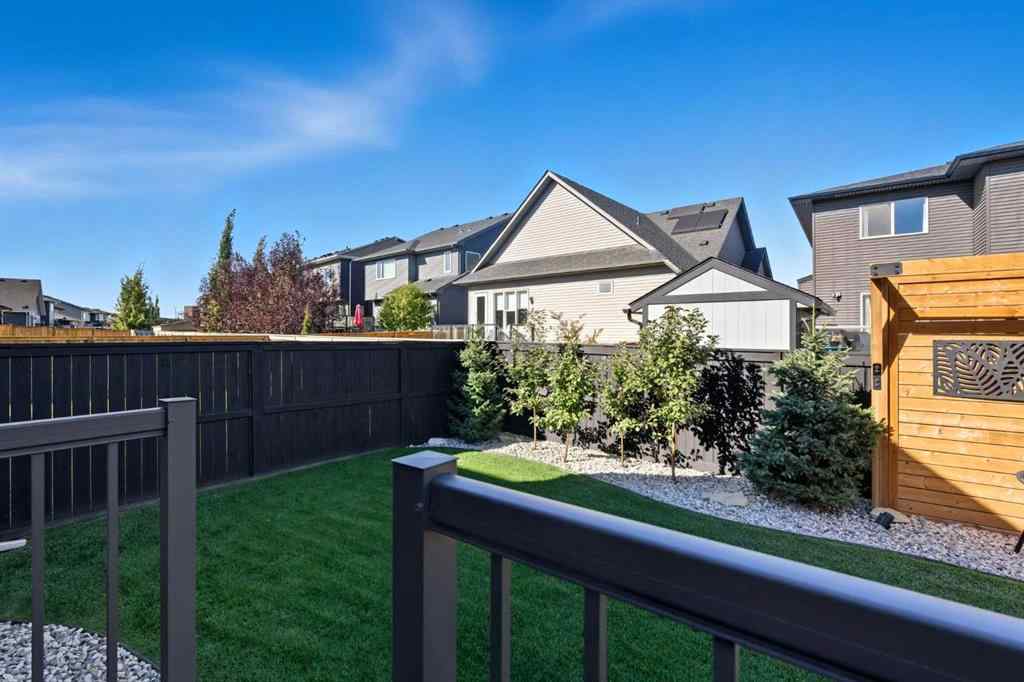 MLS® A2250106 - 352 Coopersfield Rise SW in Coopers Crossing Airdrie, Residential