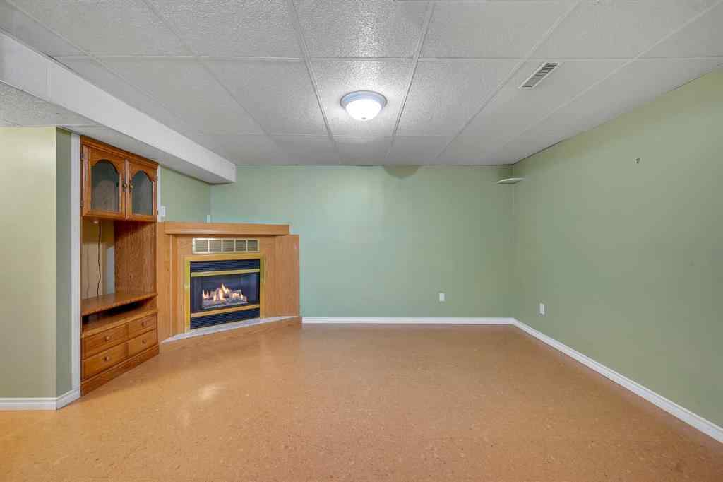 MLS® A2250107 - 39 Anaheim Court NE in Monterey Park Calgary, Residential