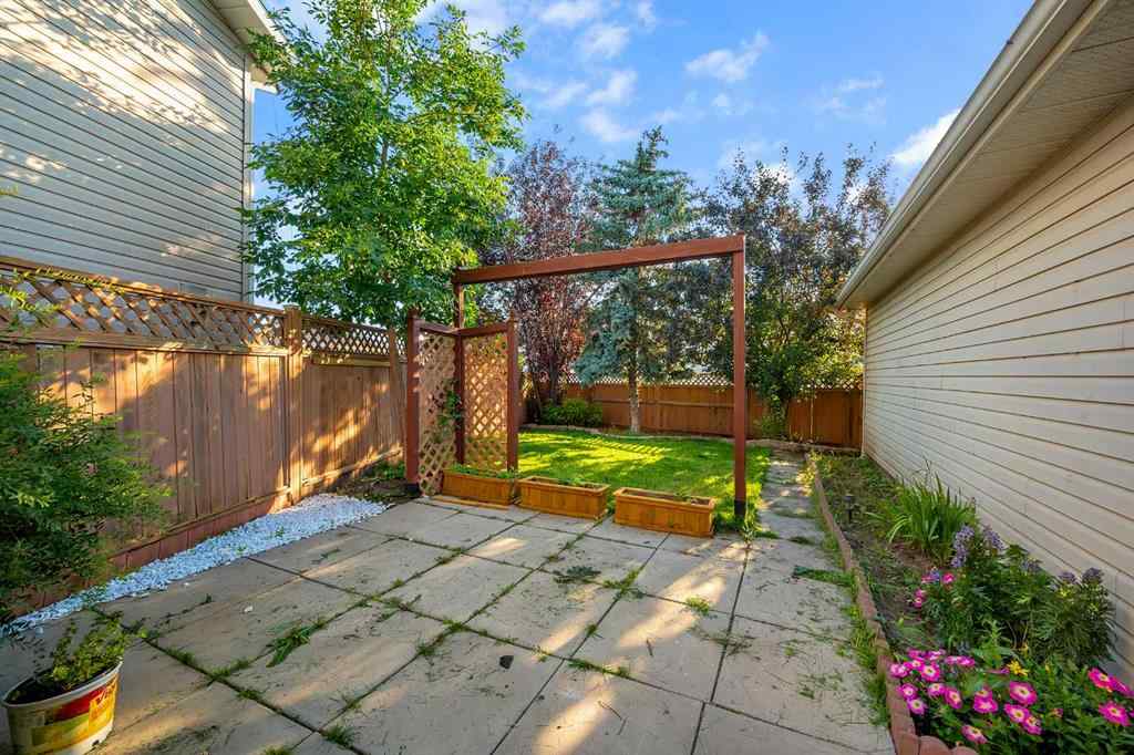 MLS® A2250107 - 39 Anaheim Court NE in Monterey Park Calgary, Residential