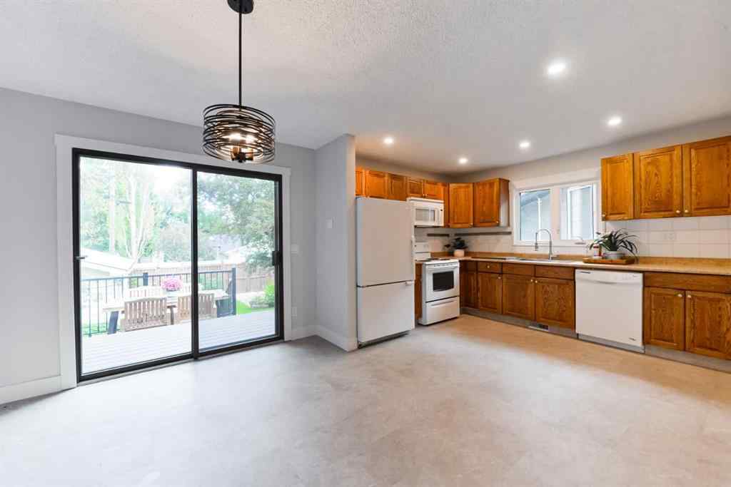 MLS® A2250115 - 9916 5 Street SE in Willow Park Calgary, Residential