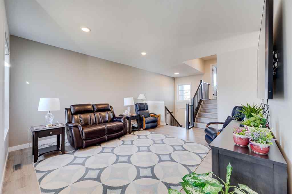 MLS® A2250118 - 61 Murphy Close  in Mckay Ranch Blackfalds, Residential