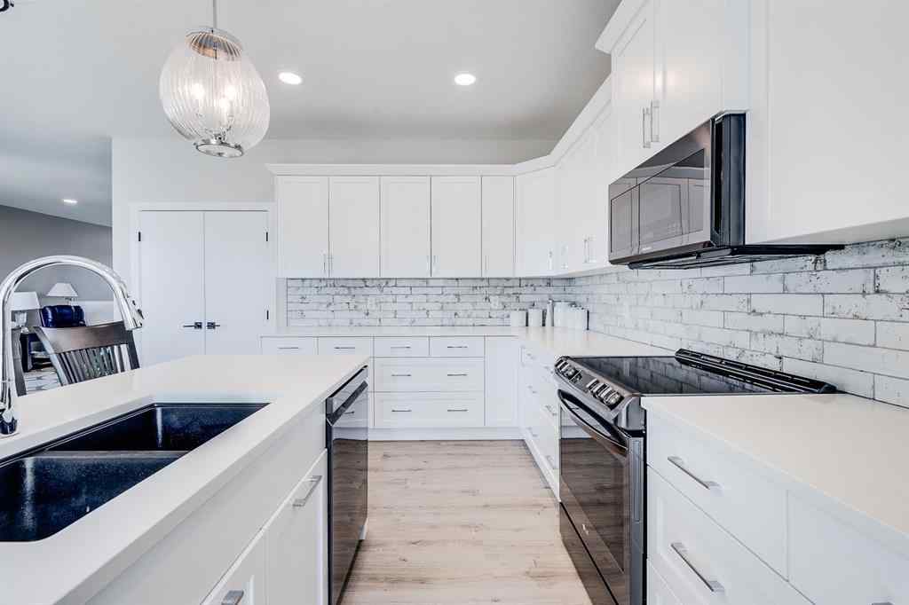 MLS® A2250118 - 61 Murphy Close  in Mckay Ranch Blackfalds, Residential