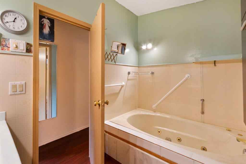 MLS® A2250120 - 2109 18 Avenue  in NONE Bowden, Residential
