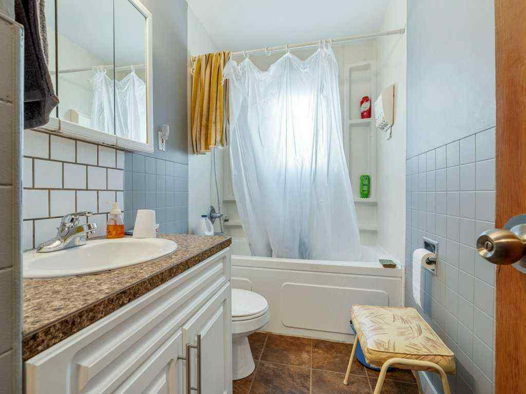 MLS® A2250123 - 413 23 Street S in Glendale Lethbridge, Residential