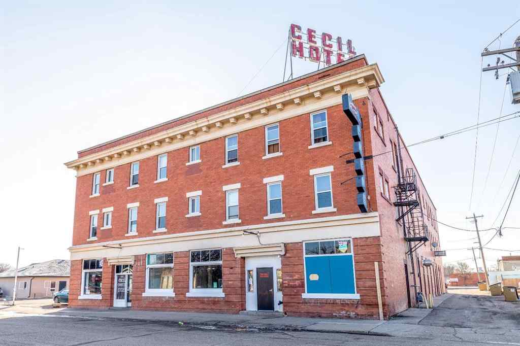 MLS® A2250124 - 733 4 Street SE in River Flats Medicine Hat, Commercial