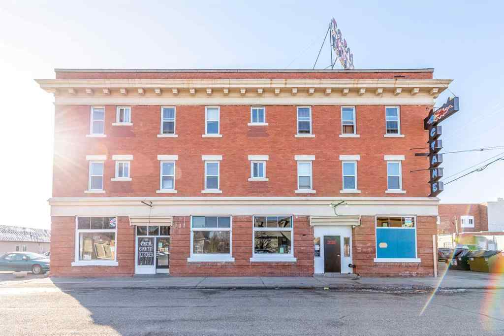 MLS® A2250124 - 733 4 Street SE in River Flats Medicine Hat, Commercial