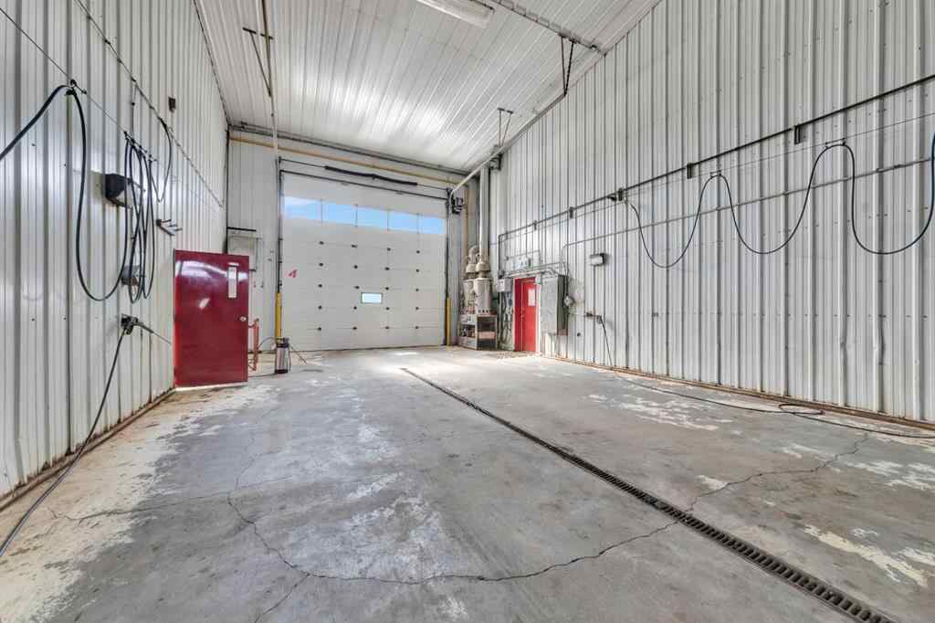 MLS® A2250130 - 5204 63 Avenue  in Hill Industrial Lloydminster, Commercial
