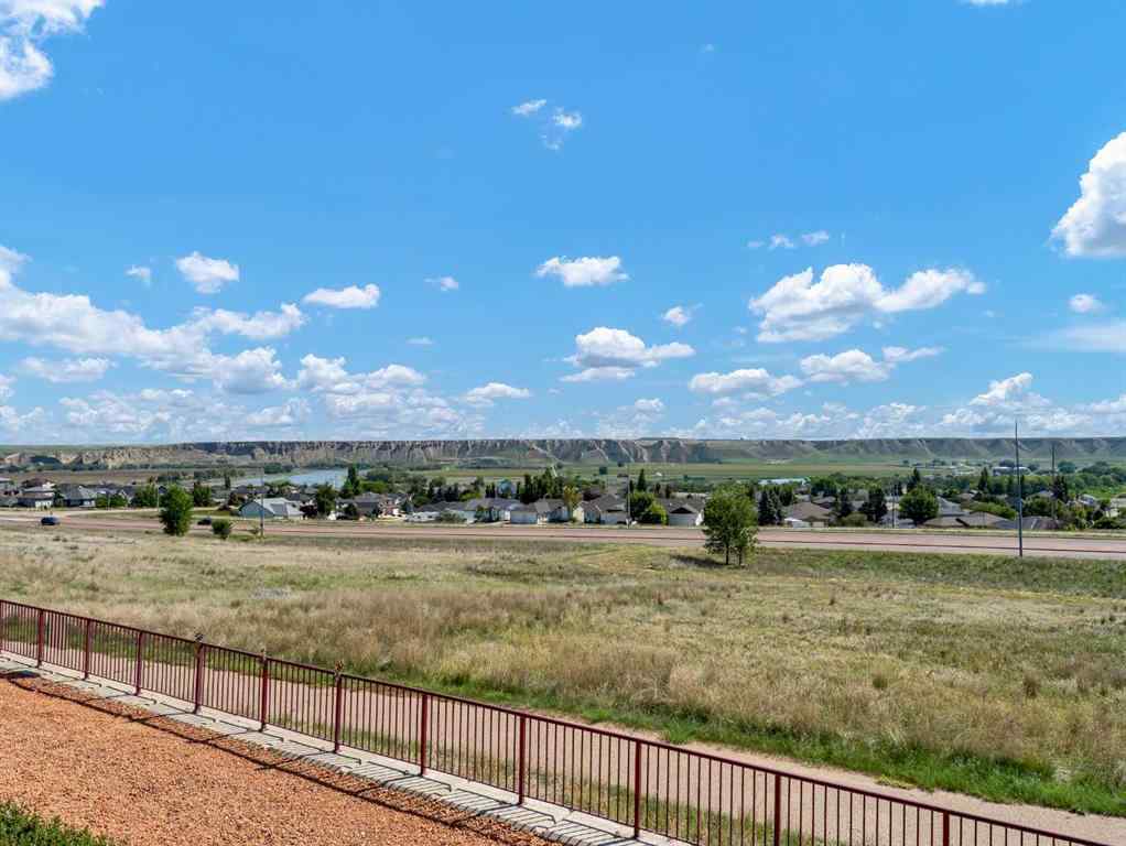 MLS® A2250131 - 44 Palisades Mews NE in Terrace Medicine Hat, Residential