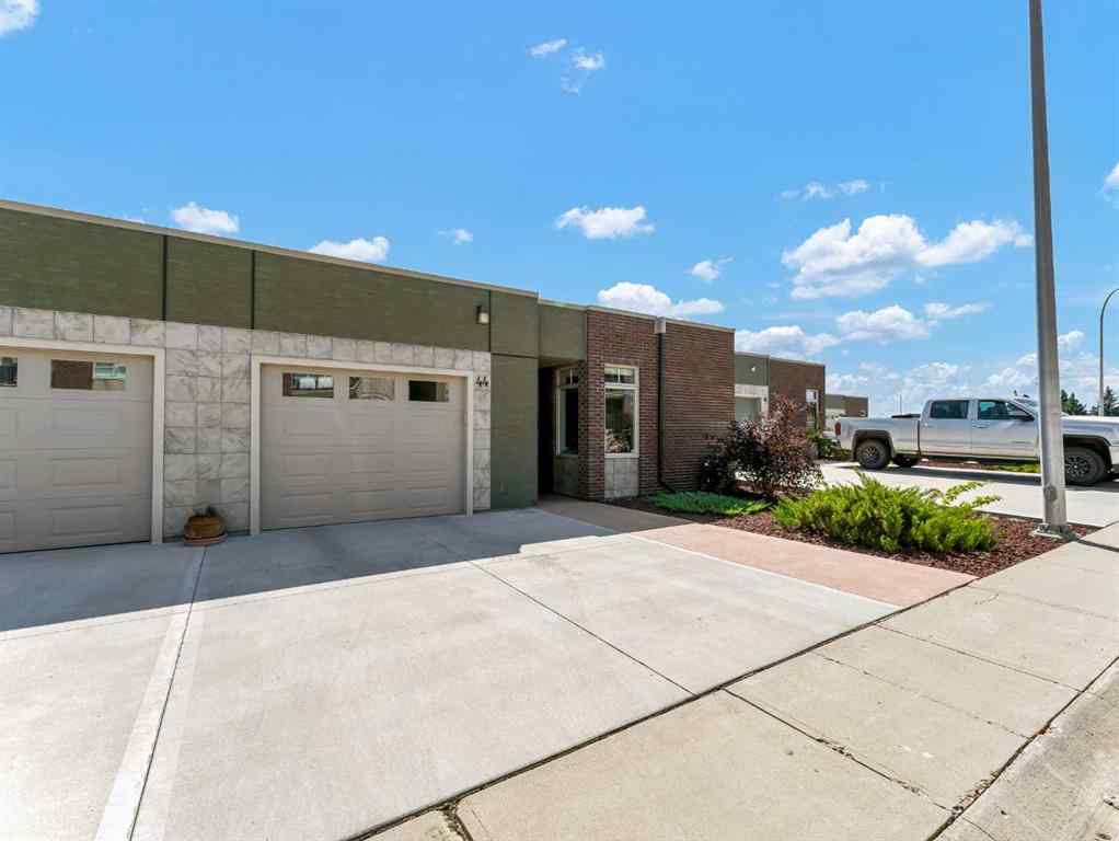 MLS® A2250131 - 44 Palisades Mews NE in Terrace Medicine Hat, Residential