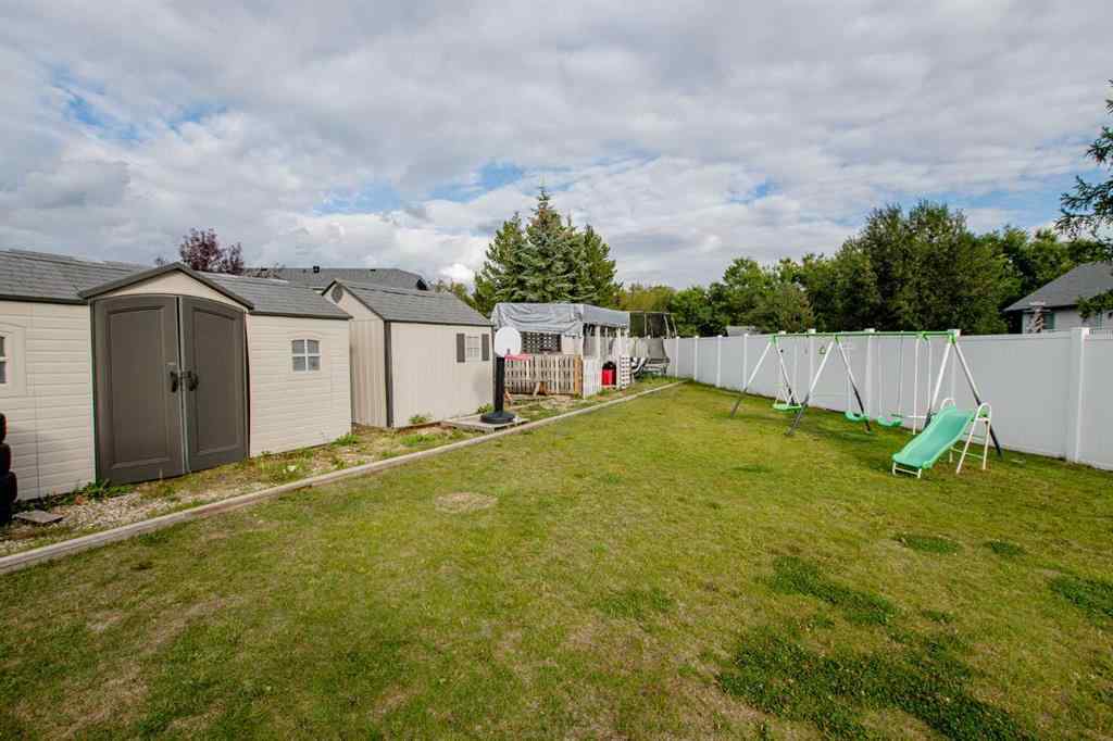 MLS® A2250132 - 1003 10 Avenue  in N/A Beaverlodge, Residential