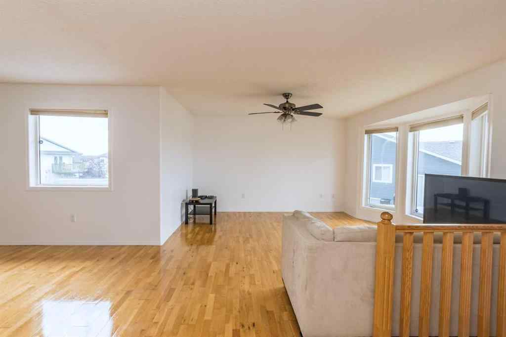MLS® A2250132 - 1003 10 Avenue  in N/A Beaverlodge, Residential