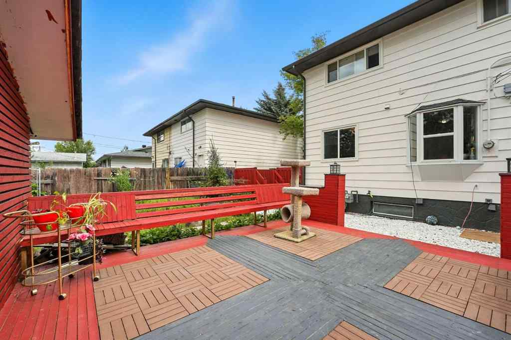 MLS® A2250145 - 3209 Doverville Crescent SE in Dover Calgary, Residential