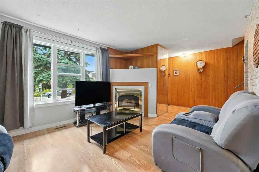 MLS® A2250145 - 3209 Doverville Crescent SE in Dover Calgary, Residential