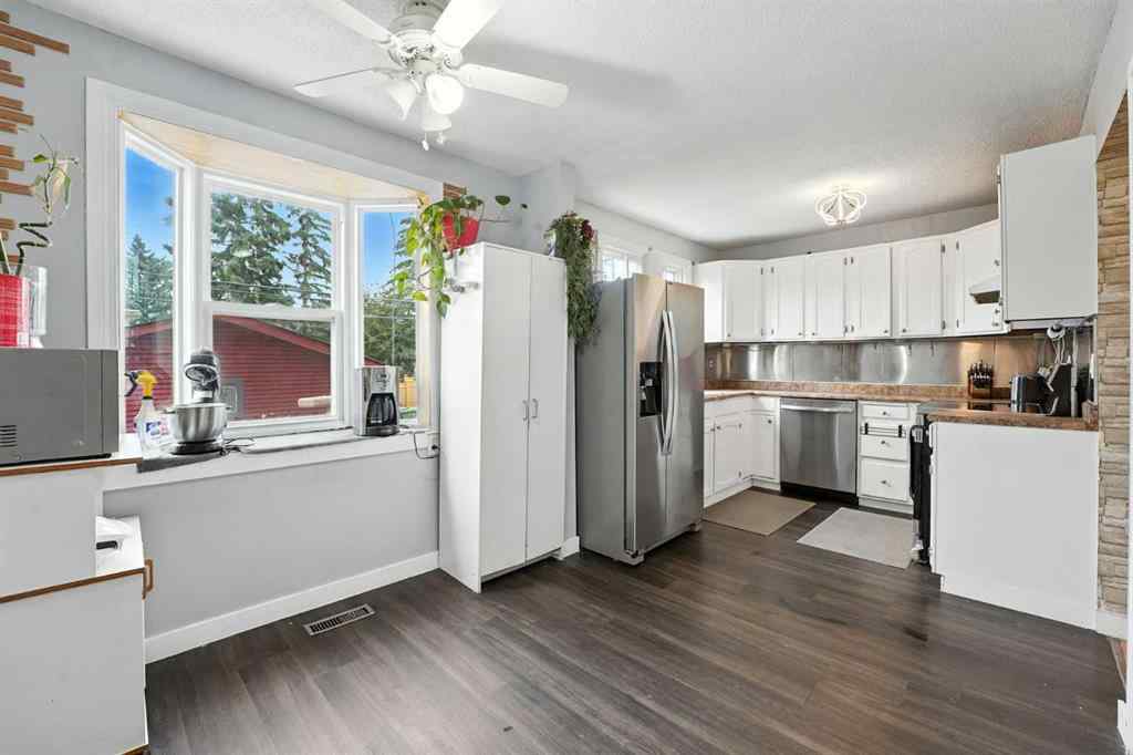 MLS® A2250145 - 3209 Doverville Crescent SE in Dover Calgary, Residential