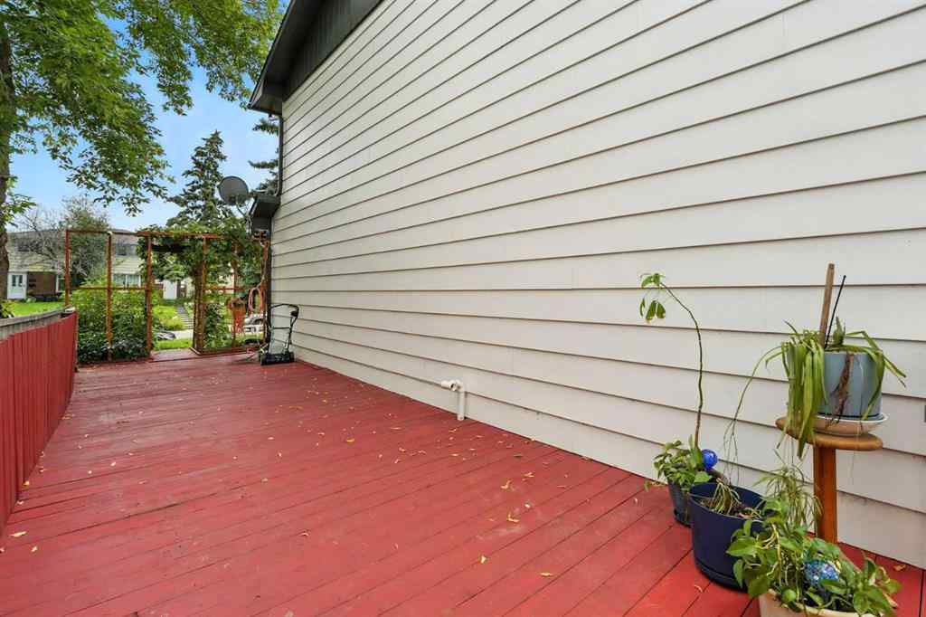 MLS® A2250145 - 3209 Doverville Crescent SE in Dover Calgary, Residential