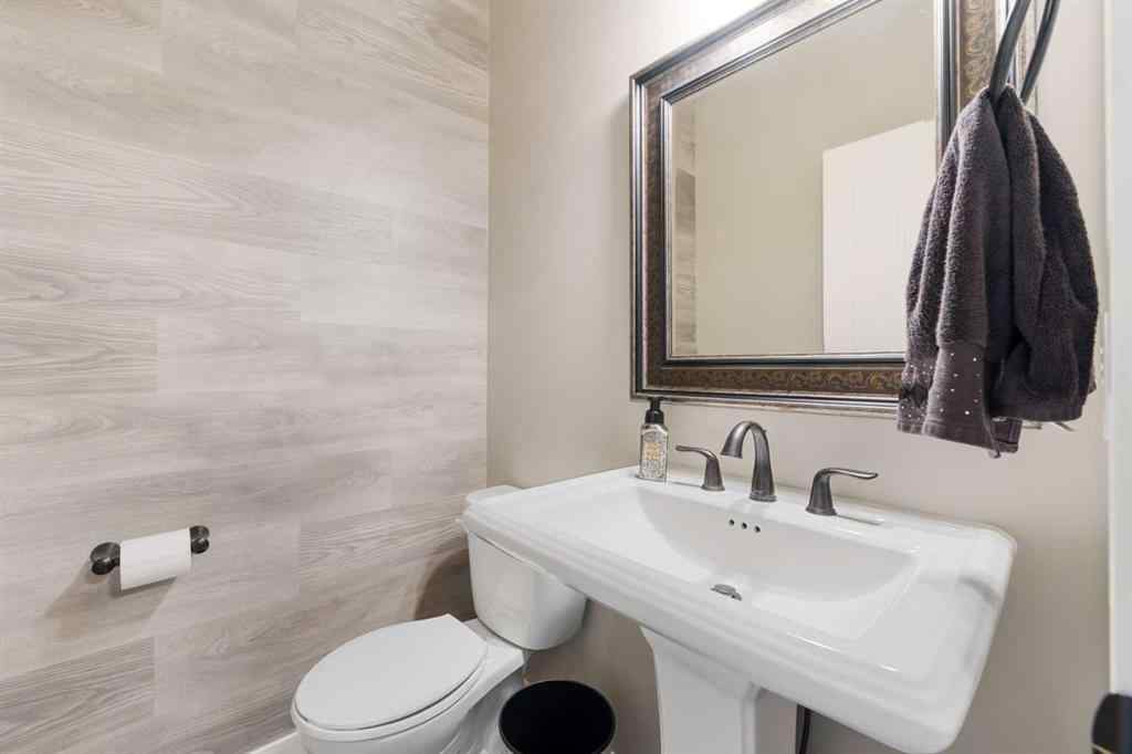 MLS® A2250151 - 326 Bayside Crescent SW in Bayside Airdrie, Residential