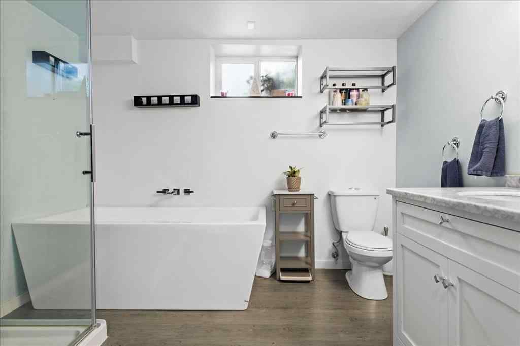 MLS® A2250152 - 527 29 Street NW in Parkdale Calgary, Residential