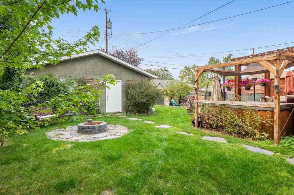 MLS® A2250152 - 527 29 Street NW in Parkdale Calgary, Residential
