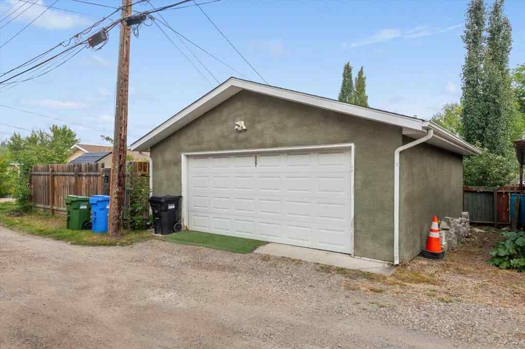 MLS® A2250152 - 527 29 Street NW in Parkdale Calgary, Residential