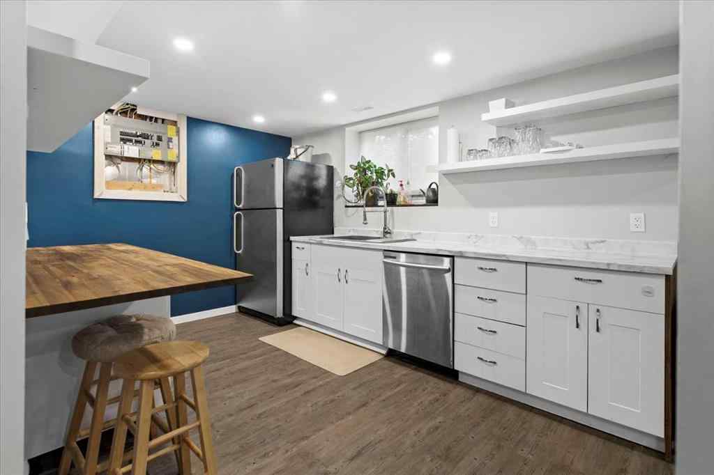MLS® A2250152 - 527 29 Street NW in Parkdale Calgary, Residential