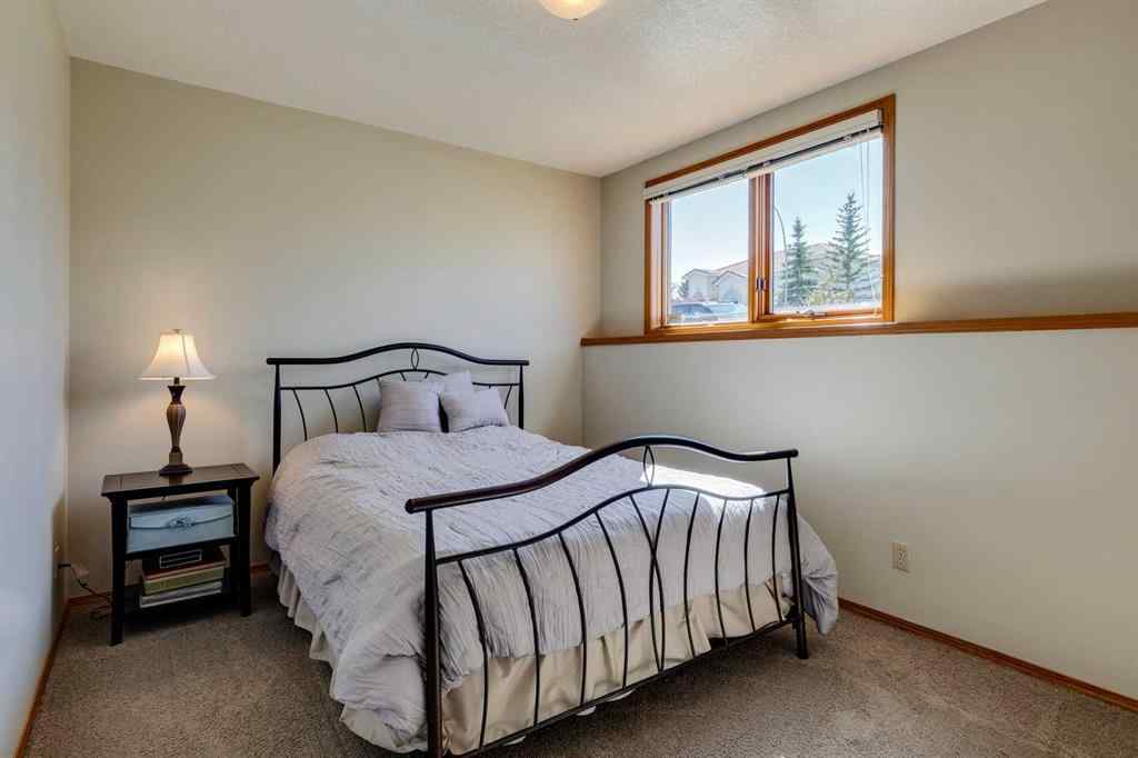 MLS® A2250154 - 285 Hawkstone Drive NW in Hawkwood Calgary, Residential