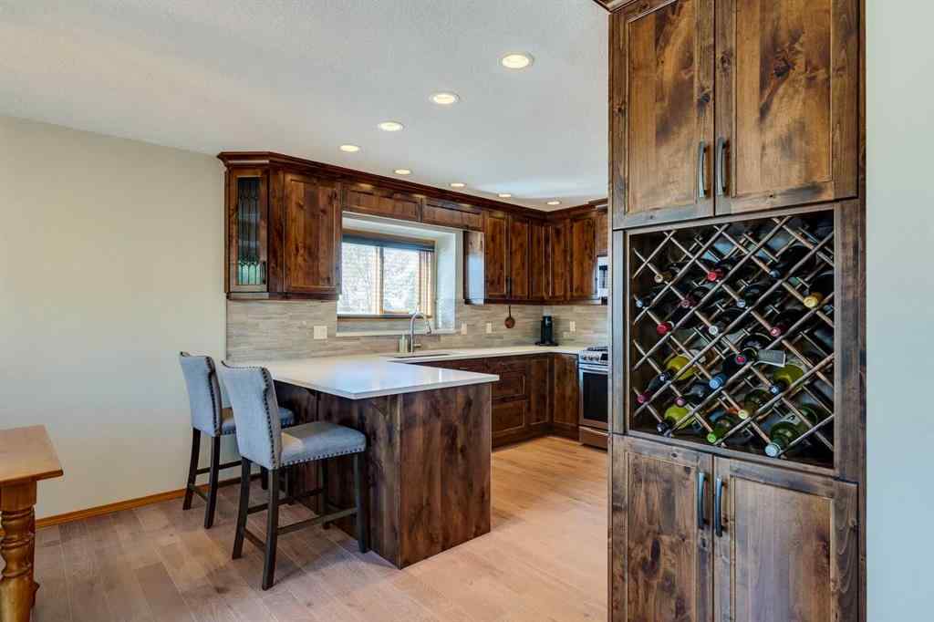 MLS® A2250154 - 285 Hawkstone Drive NW in Hawkwood Calgary, Residential