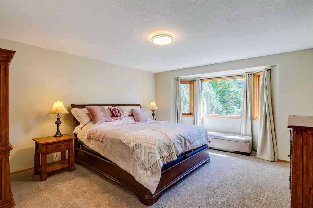 MLS® A2250154 - 285 Hawkstone Drive NW in Hawkwood Calgary, Residential