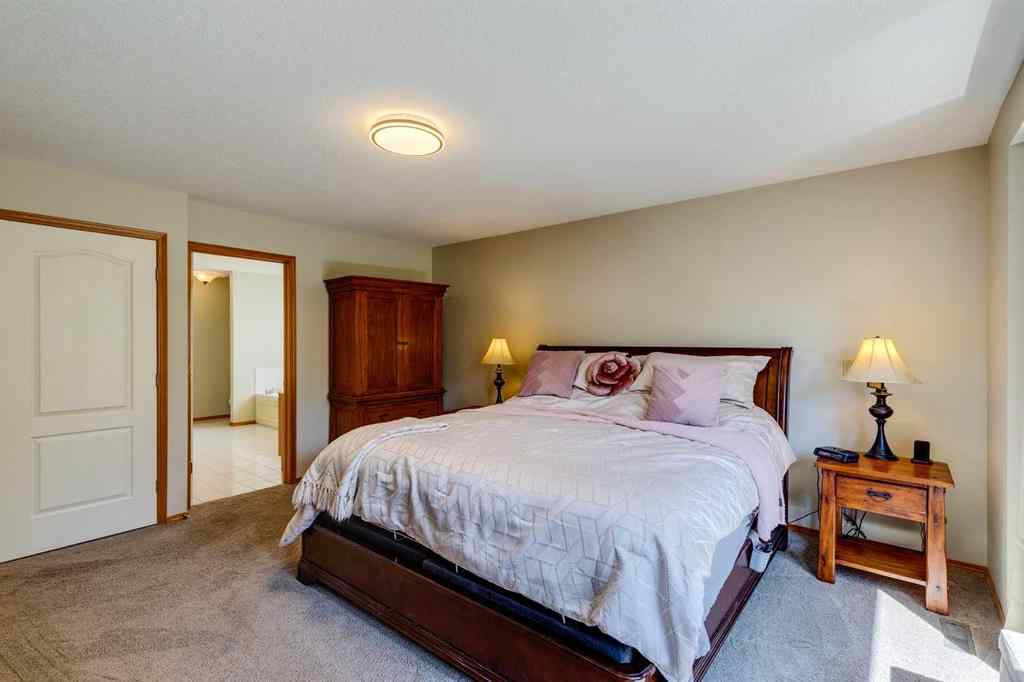 MLS® A2250154 - 285 Hawkstone Drive NW in Hawkwood Calgary, Residential