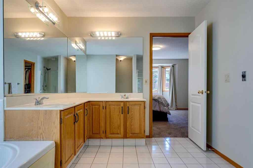MLS® A2250154 - 285 Hawkstone Drive NW in Hawkwood Calgary, Residential