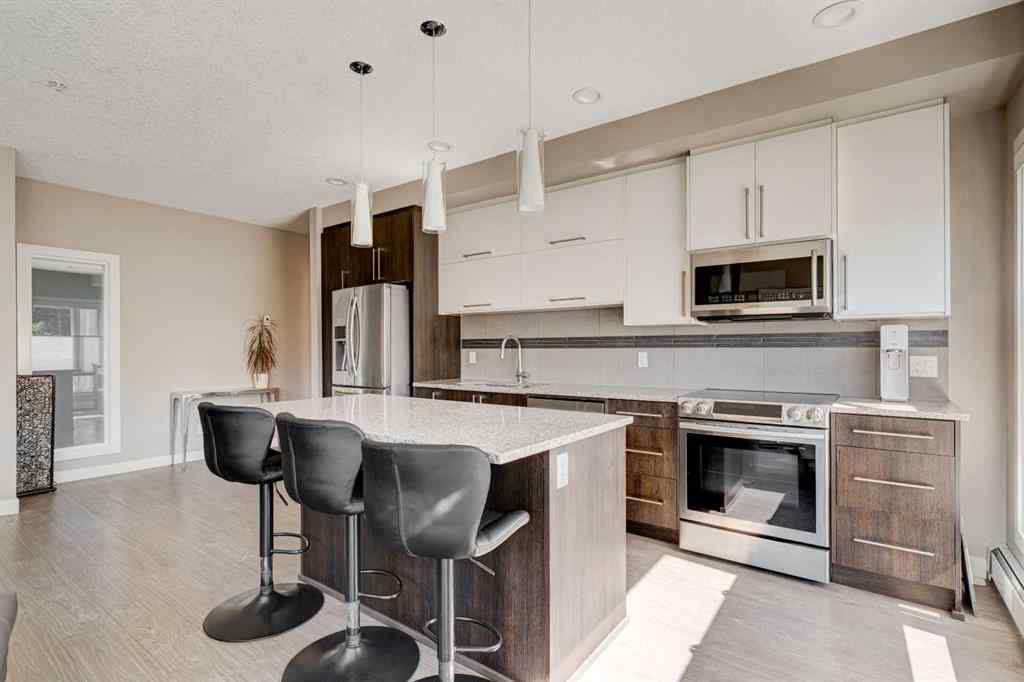 MLS® A2250168 - Unit #205 93 34 Avenue SW in Parkhill Calgary, Residential