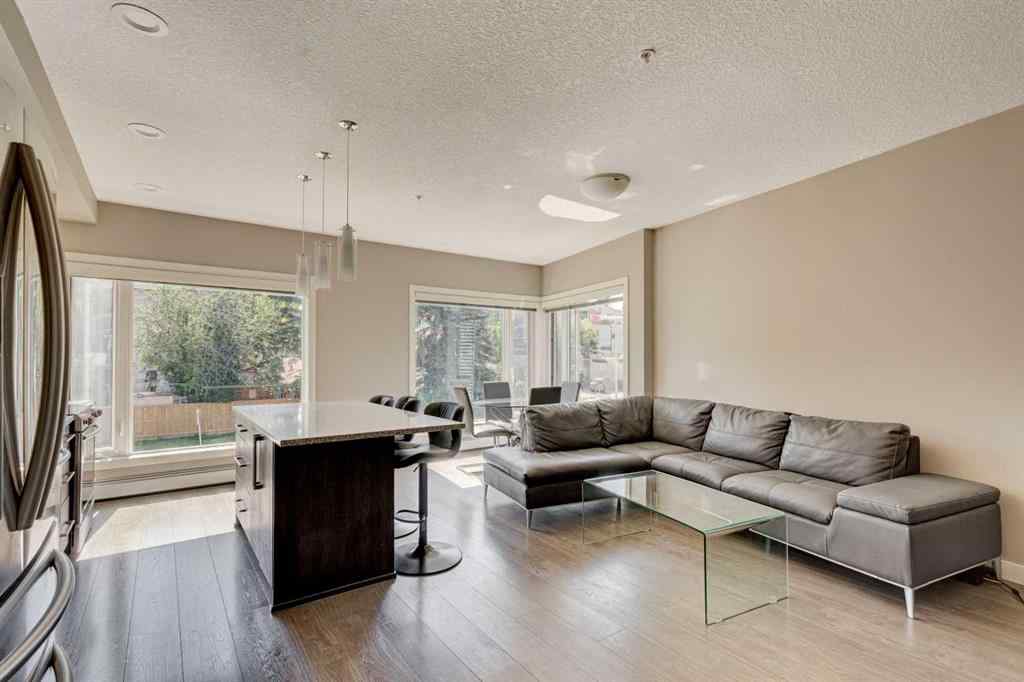 MLS® A2250168 - Unit #205 93 34 Avenue SW in Parkhill Calgary, Residential