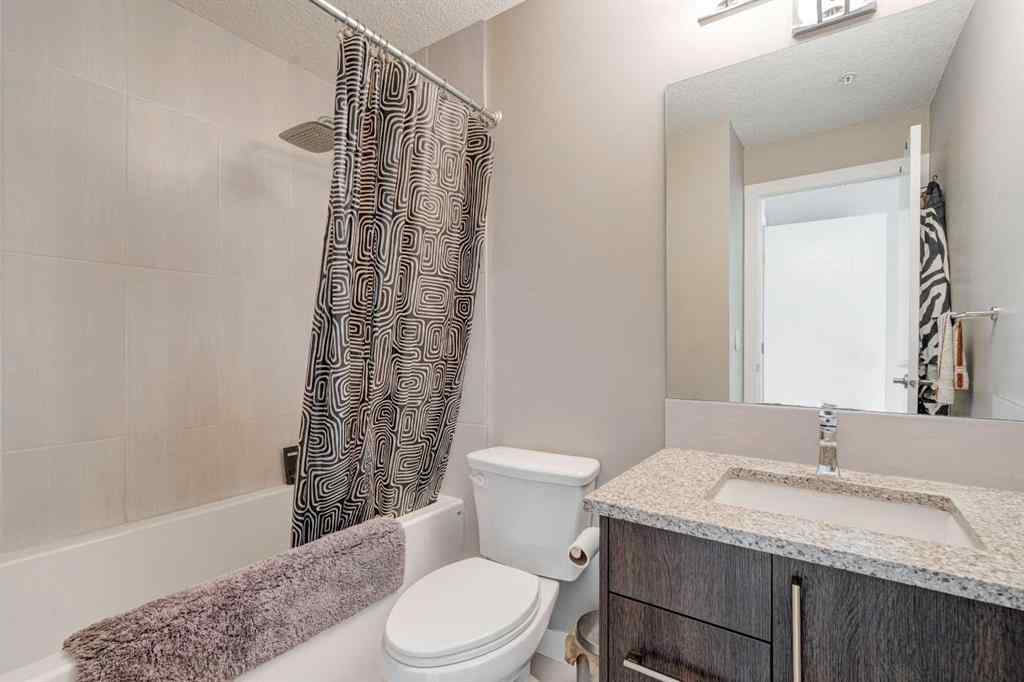 MLS® A2250168 - Unit #205 93 34 Avenue SW in Parkhill Calgary, Residential