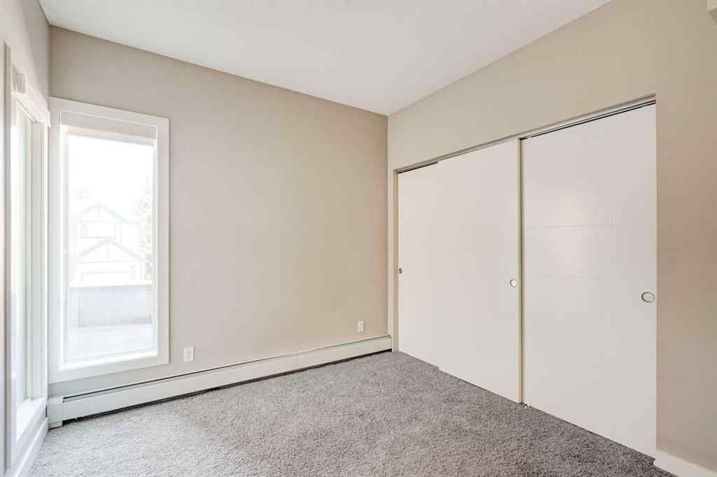 MLS® A2250168 - Unit #205 93 34 Avenue SW in Parkhill Calgary, Residential