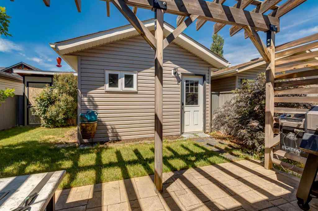 MLS® A2250180 - 35 Bridlecrest Manor SW in Bridlewood Calgary, Residential