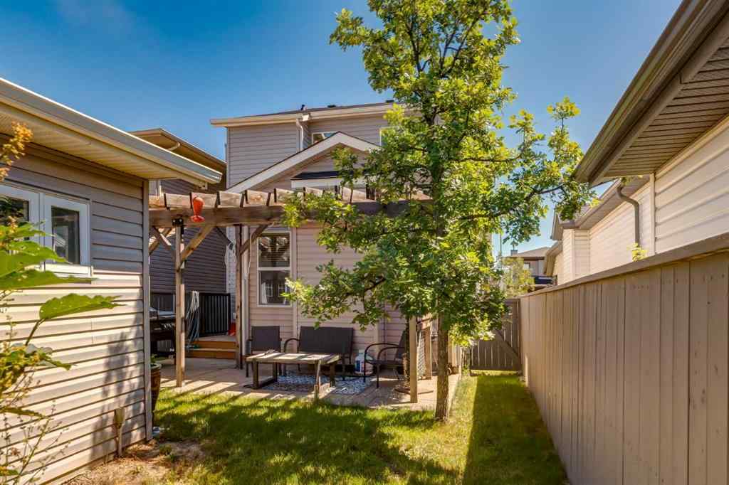 MLS® A2250180 - 35 Bridlecrest Manor SW in Bridlewood Calgary, Residential