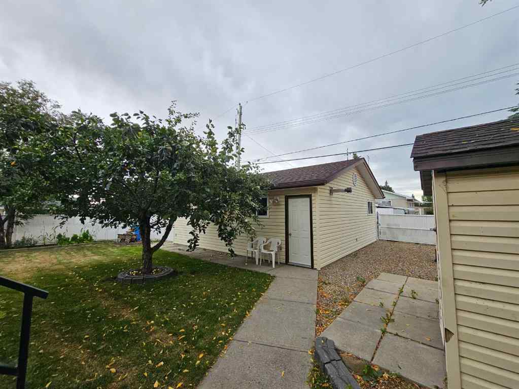 MLS® A2250186 - 5201 42 Street  in NONE Olds, Residential