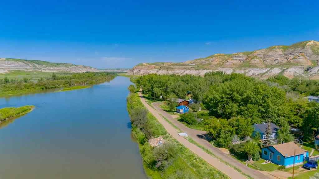 MLS® A2250196 - 235 5 Street  in East Coulee Drumheller, Residential