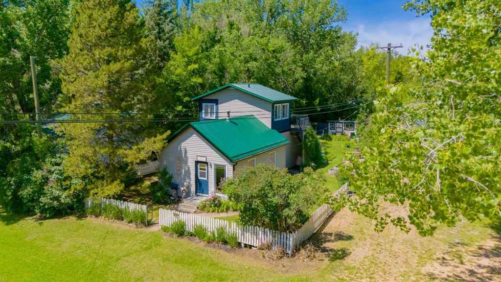 MLS® A2250196 - 235 5 Street  in East Coulee Drumheller, Residential